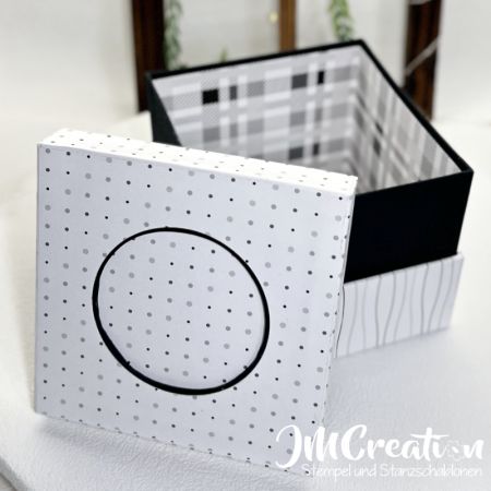 Box quadratisch mit Einsatz - Graupappezuschnitte zum Workshop